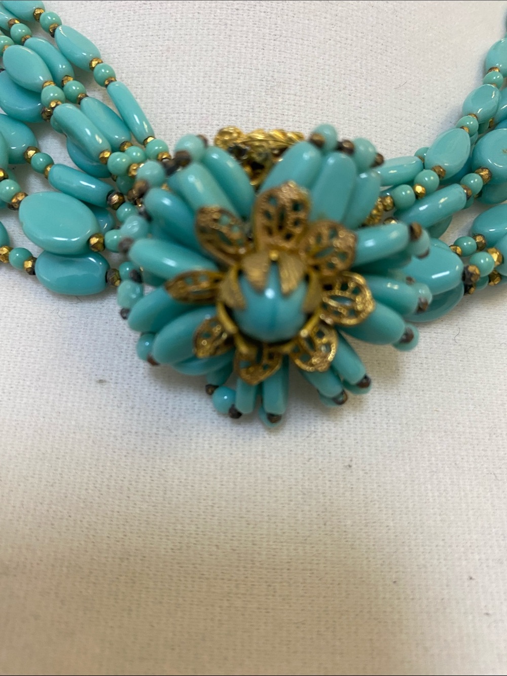 Miriam Haskell signed Turquoise glass bead necklace mint condition - Picture 2 of 4
